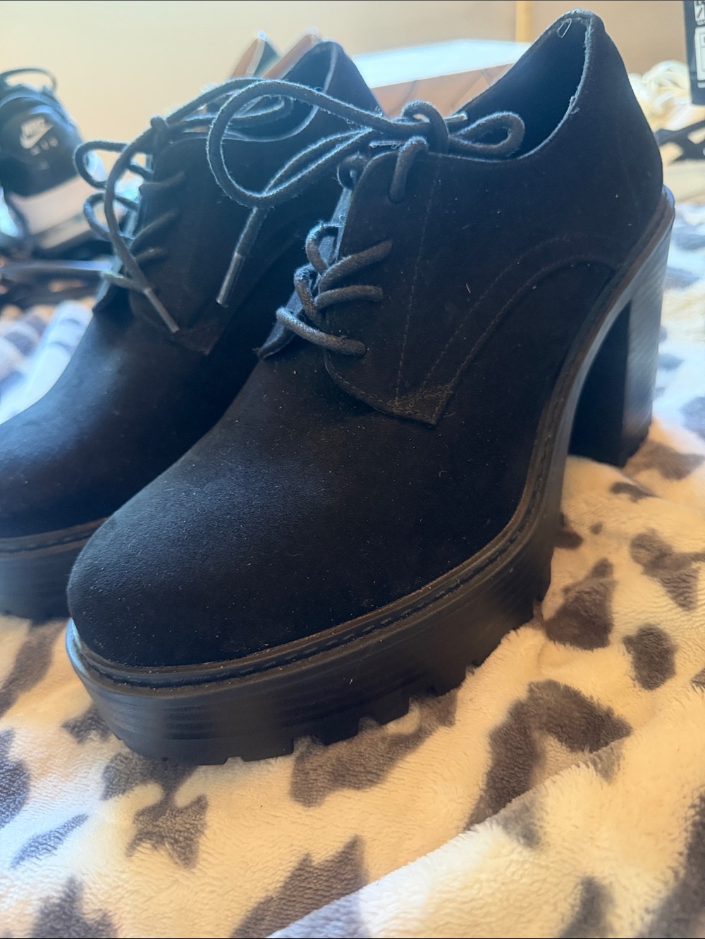 Torrid Black Platform Oxford Heels Lace Up Lug Sole Goth